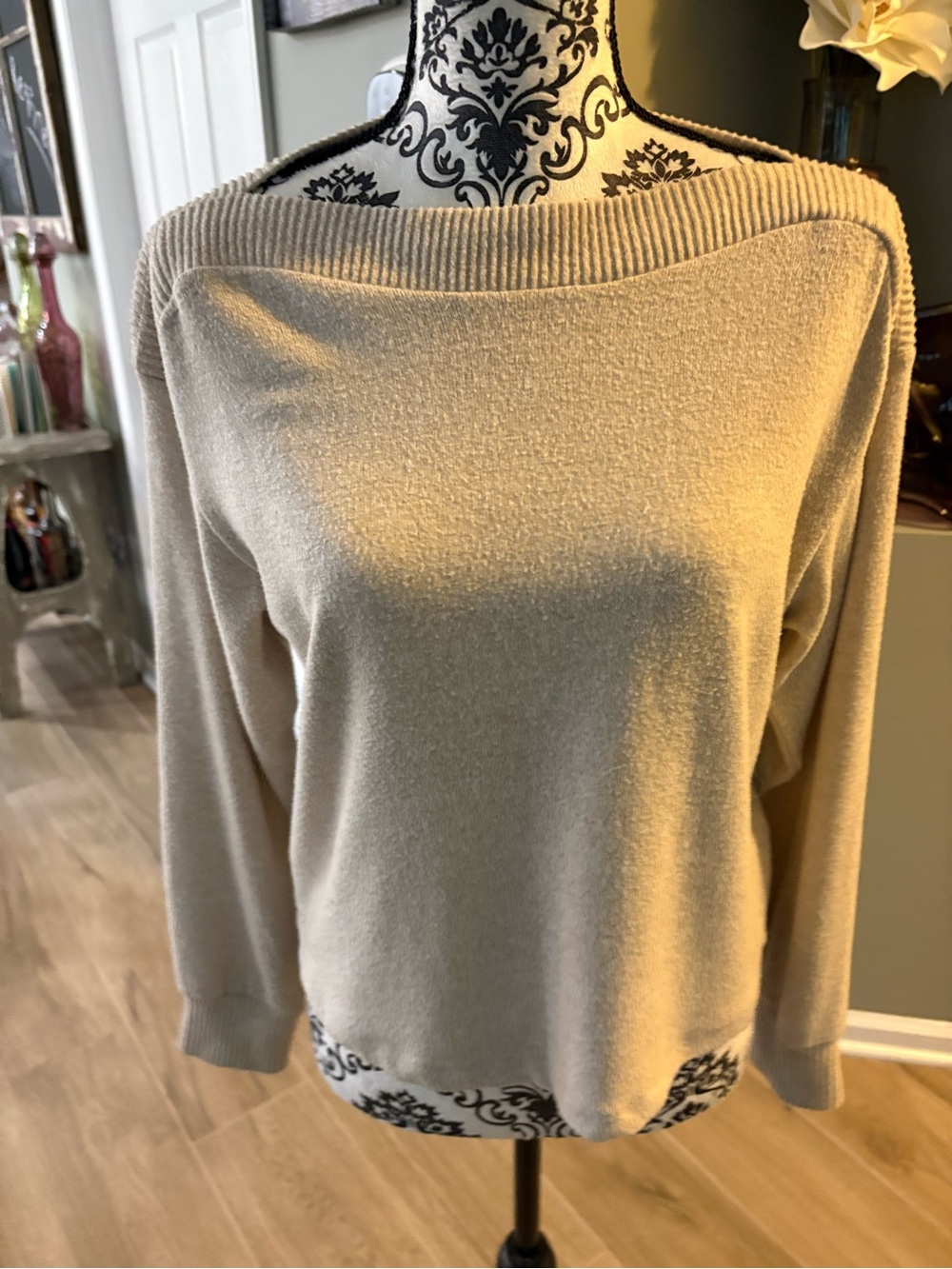 Women's Boatneck size XS Sweater -H&M